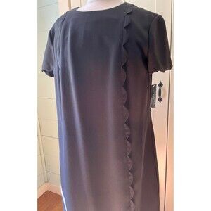 Tahari Short Sleeve Black Scalloped Sheath Dress -  Size 12 NWT